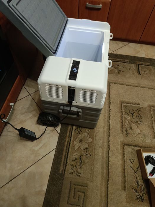 Lodówka kompresorowa 40l  12-230v