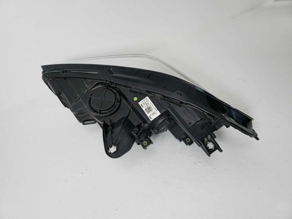 BMW 1 F40 2019-  Lampa Reflektor przednia przód Prawa Prawy