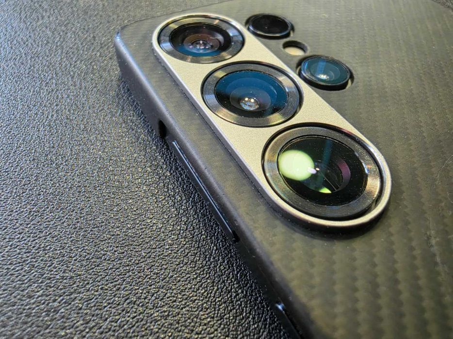 Capa Original Pitaka para Samsung Galaxy S25 Ultra - Fibra de Carbono
