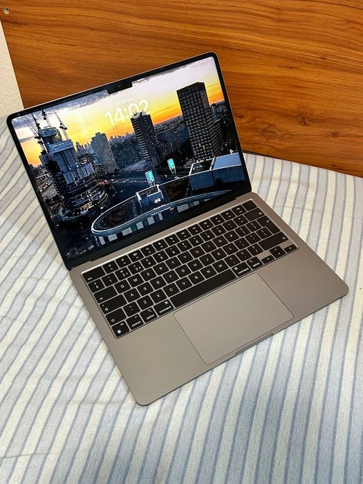 MacBook Air M2 | 8 GB RAM - SPACE GRAY - 100% BATERIA