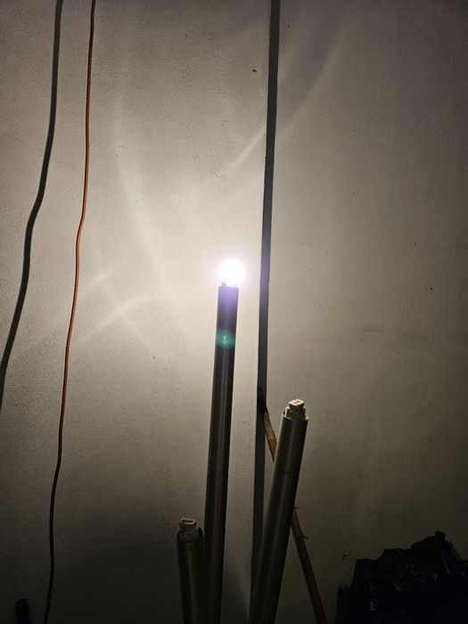 URGENTE! Candeeiro de pé alto