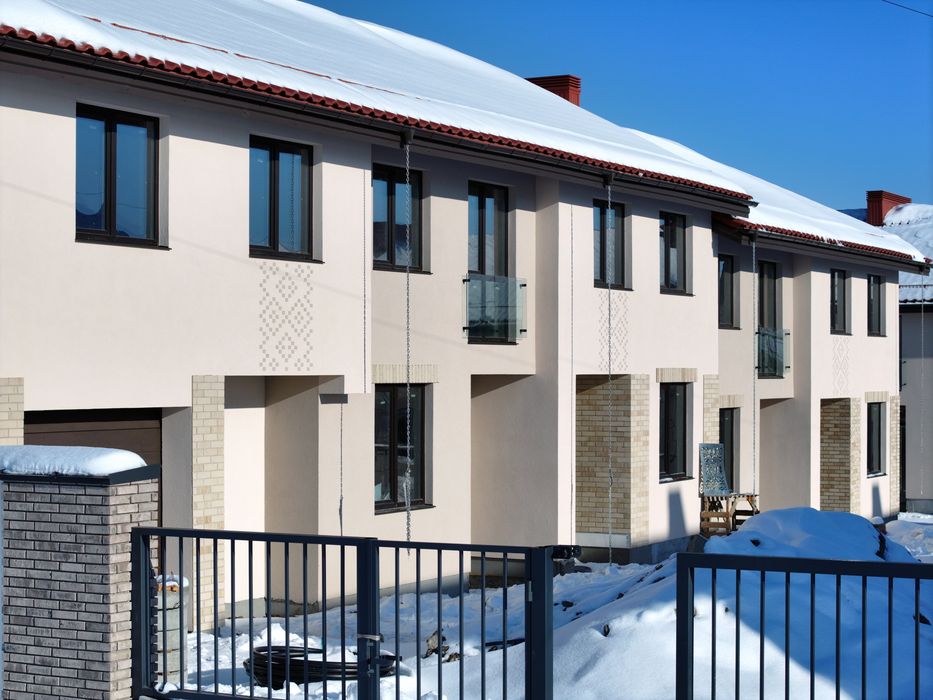 Продам котедж з МІСЬКИМИ комунікаціями, асфальт, Щасливе