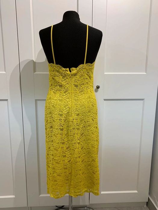 ażurowa sukienka zara