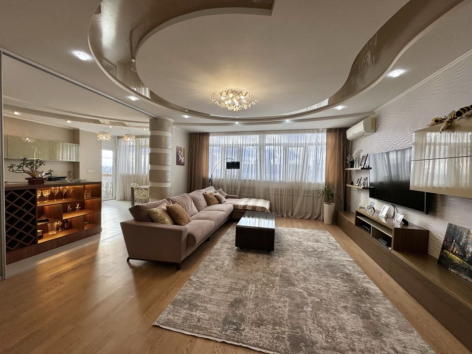 Сдам новострой 3 комнатную квартиру 150м2 ул. О.Яроша,22