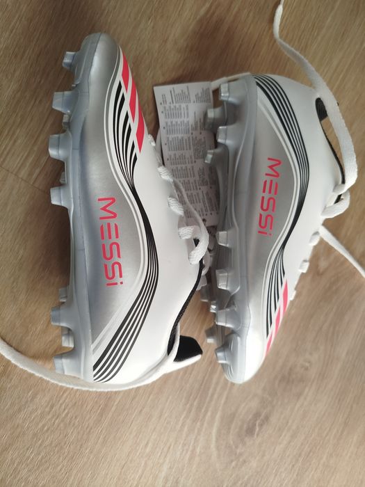 Chuteiras adidas novas n30
