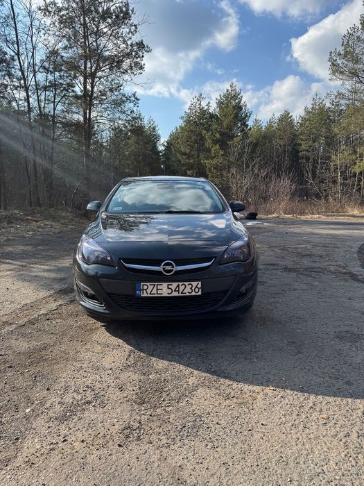 Opel Astra Sprzedam Opel Astra J 1.7 diesel 2013 rocznik