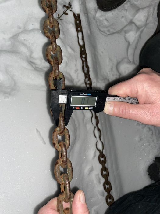 Продам ланцюг 2шт. по 24метра за ціною 110грн. за один метр погонний.