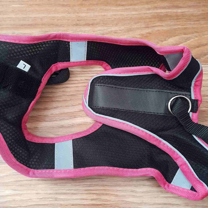 Шлейка для собак.