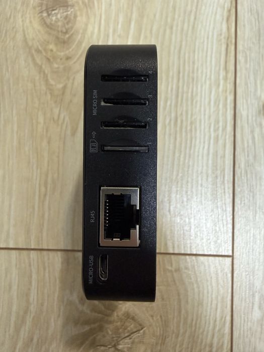 GlocalMe SIM box на 4 сім карти