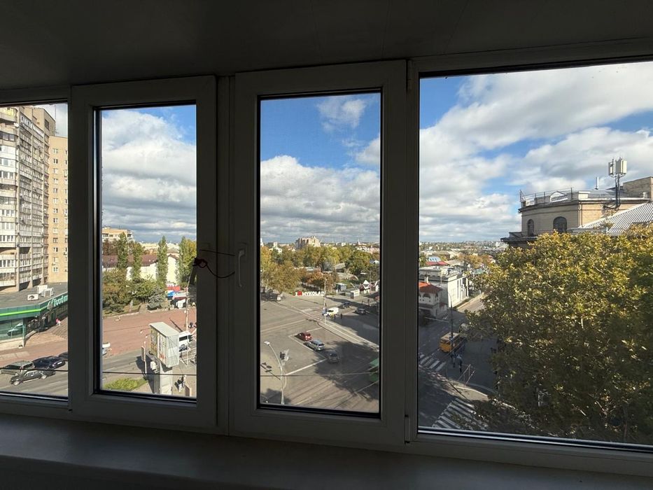 Продаю 2х комнатную квартиру в самом Центре города.