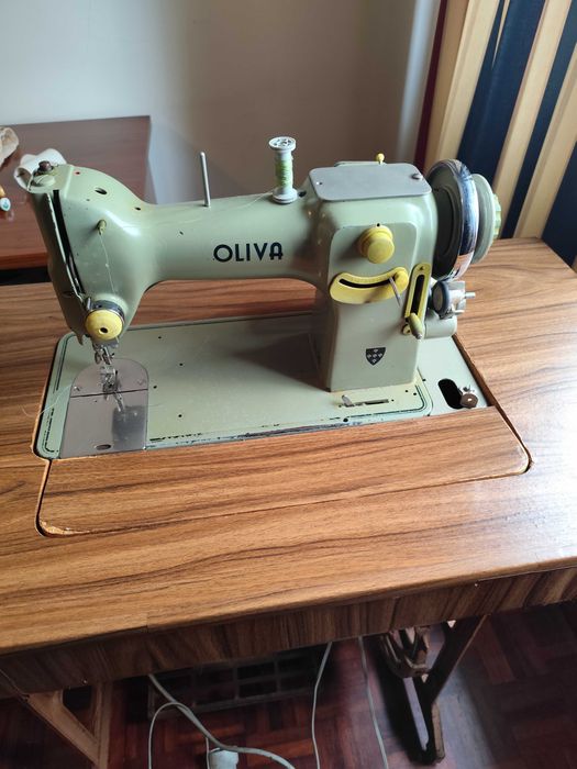 Máquina de costura Singer
