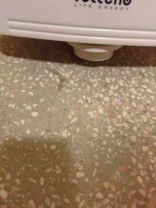 Grzejnik halogenowy Volteno moc 1200W sprawny