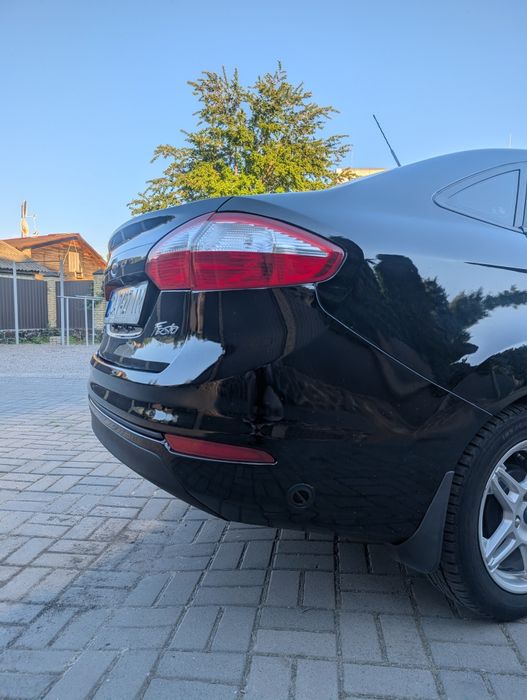 Ford Fiesta 2018 VIN 3FADP4BJ0JM108228 фото оголошення 9 з 20