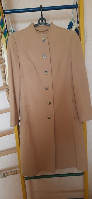 Пальто демісезонне