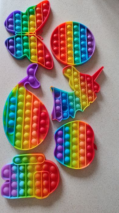 Продам набор игрушки антистресс 6 шт. Pop it..
