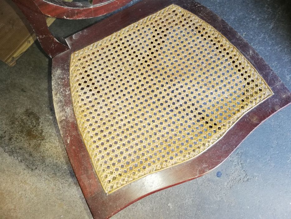 Cadeiras em palhinha