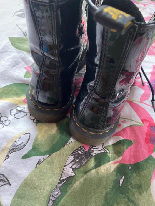 Buty dr Martens lakierowane