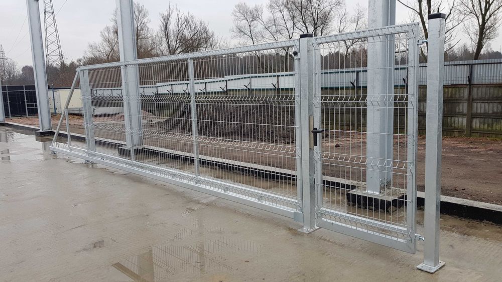Brama przesuwna samonośna 6,00 m z siatką OCYNKOWANA