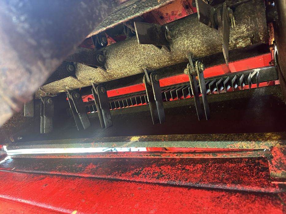 Комбайн зернозбиральний Massey Ferguson 430