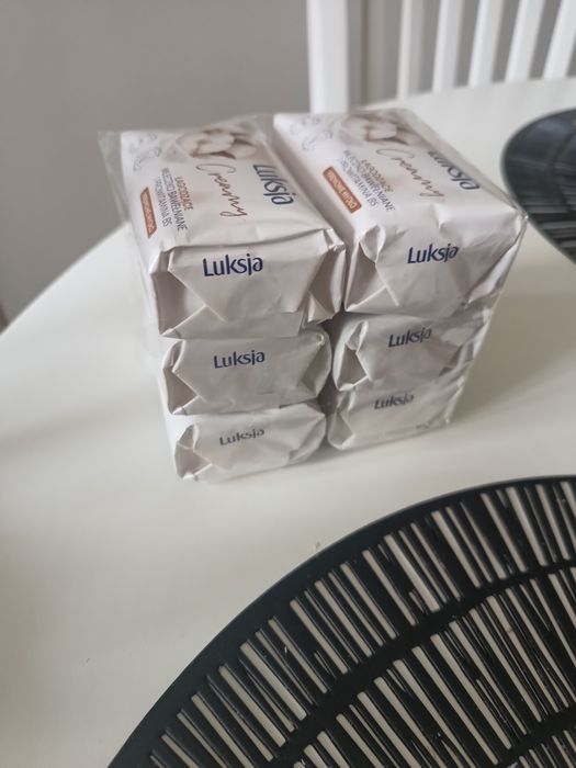 Mydło luksja 8  sztuk nowe