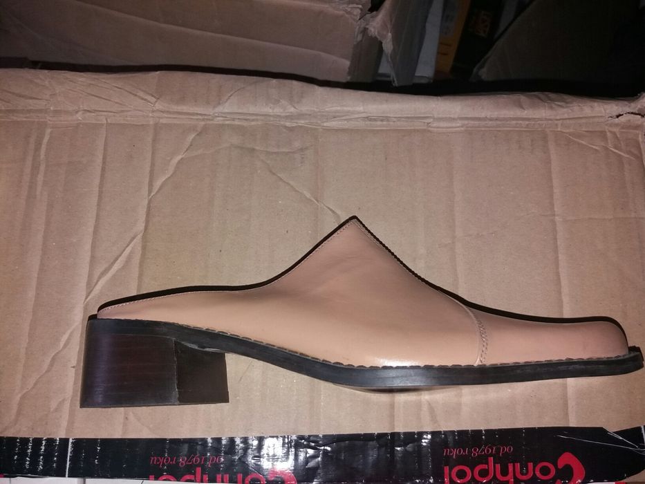 Ryłko klapki z palcami beżowe szpic nude 36 słupek klocek obcas