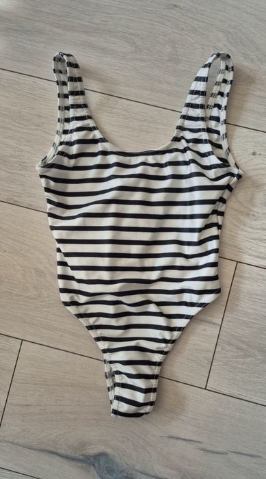 Strój kąpielowy w paski