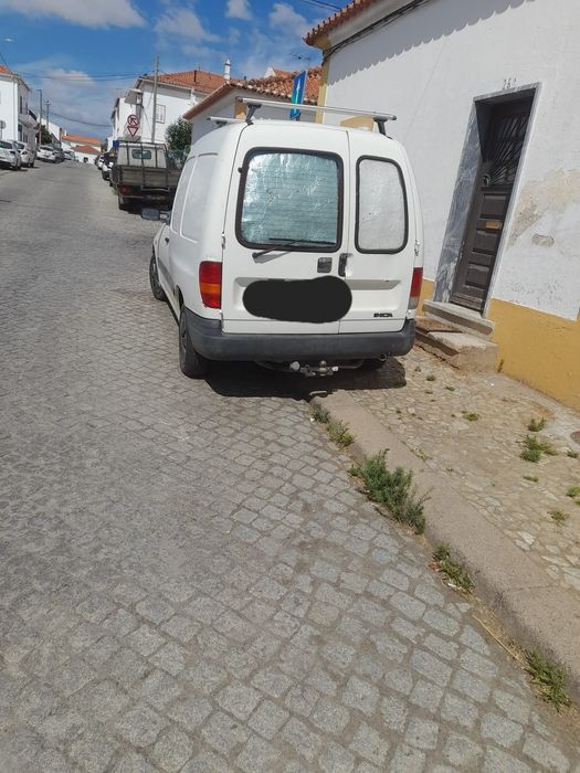 SEAT INCA 1996 com puxo