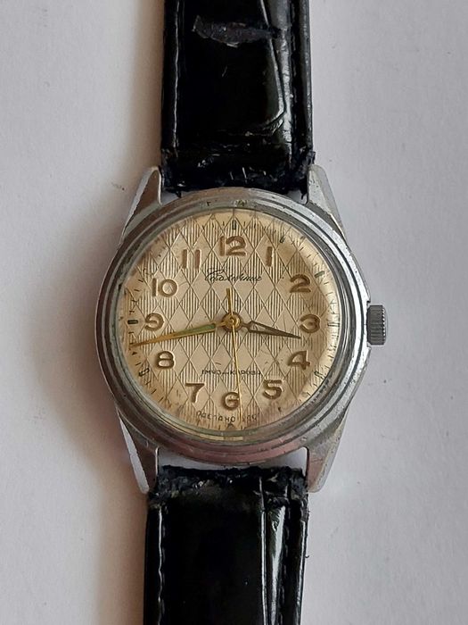 Zegarek Kirowskije - Stolicznyje