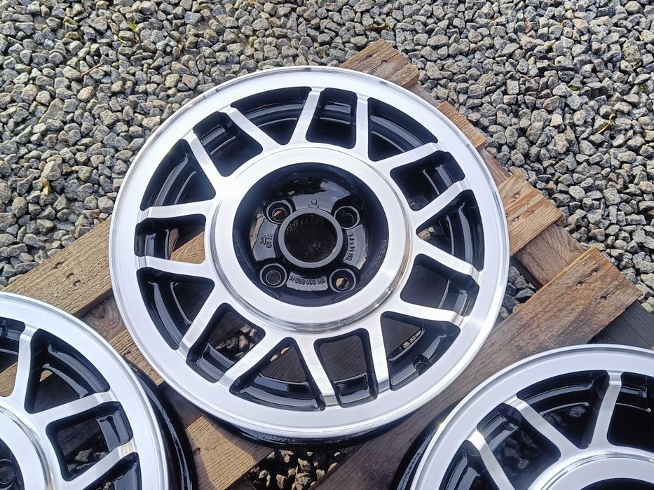 Oryginalne felgi VW Golf 1 MK1 Avus Snowflake 14" 4x100 ET38