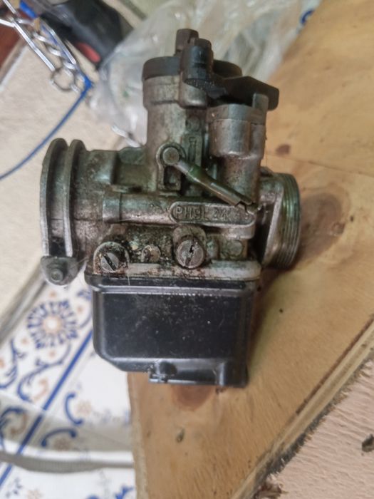 Varias peças de motorizada