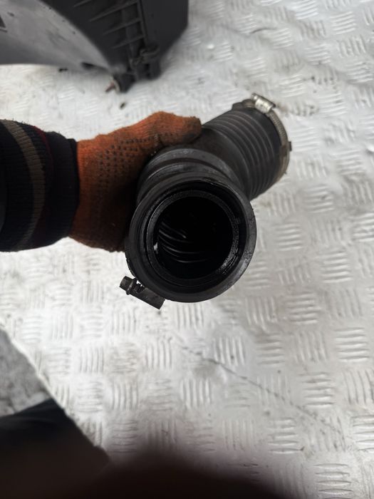 Гофра 2.7 патрубок Джип чероки 04год jeep cherokee wj