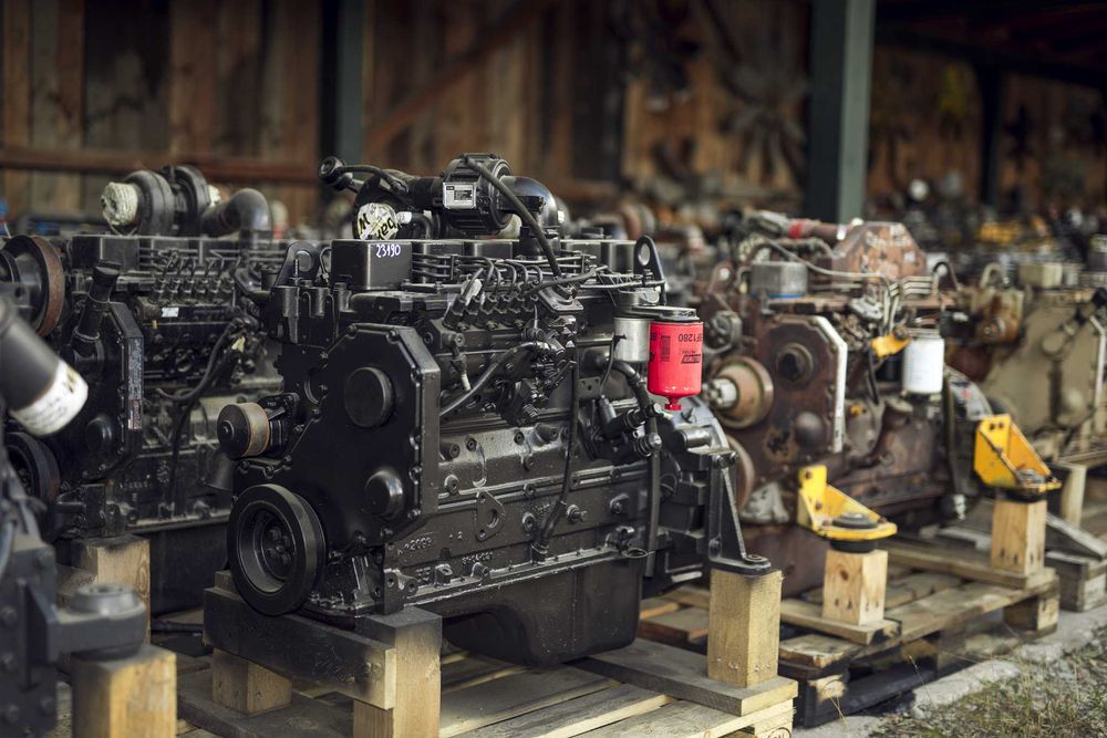 Silnik spalinowy - Perkins 1004 - części