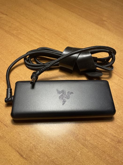 Блок Питания Зарядка Зарядное Устройство Razer Blade Pro 65W 230W