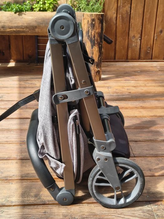 Wózek spacerowy Skiddou mell