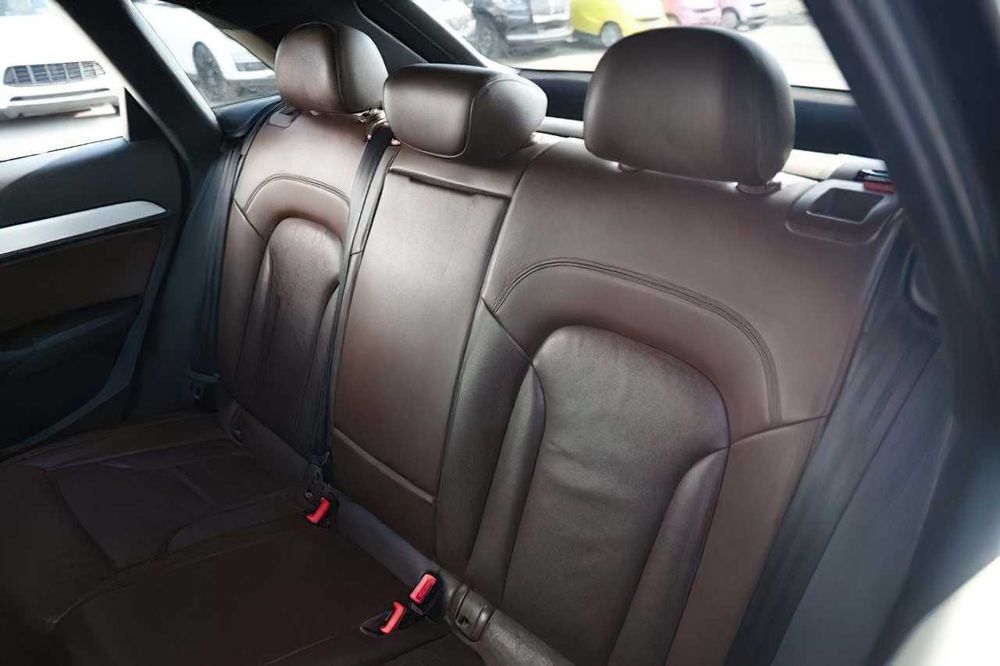 Audi Q3      2018