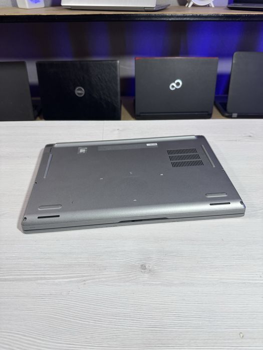 Ноутбук Dell Latitude 5421/i5-11400H/16 Gb/256 Gb/Intel UHD Graphics