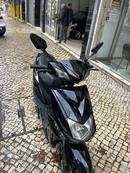 Moto elétrica em bom estado
