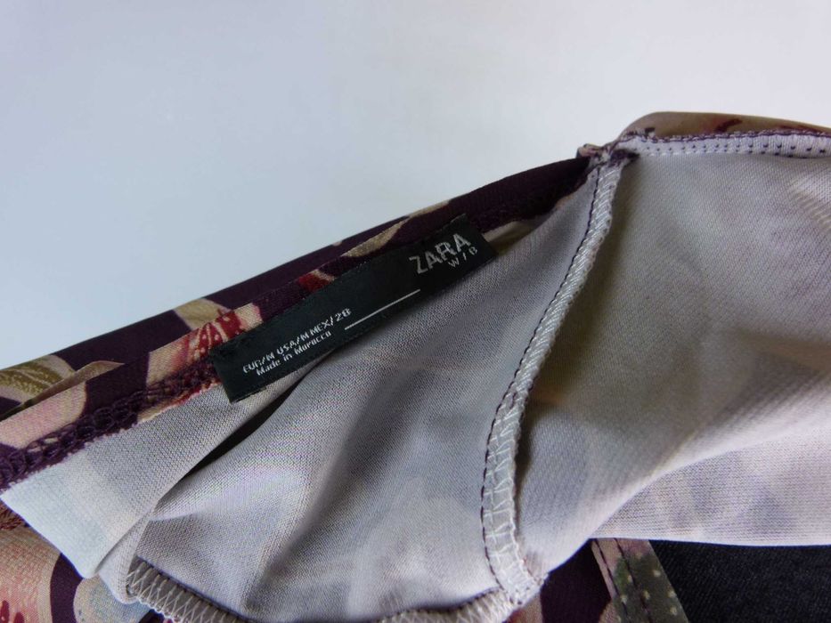 Zara kloszowana sukienka midi / S
