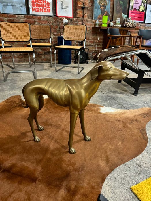 Mosiężny chart vintage Hollywood Regency