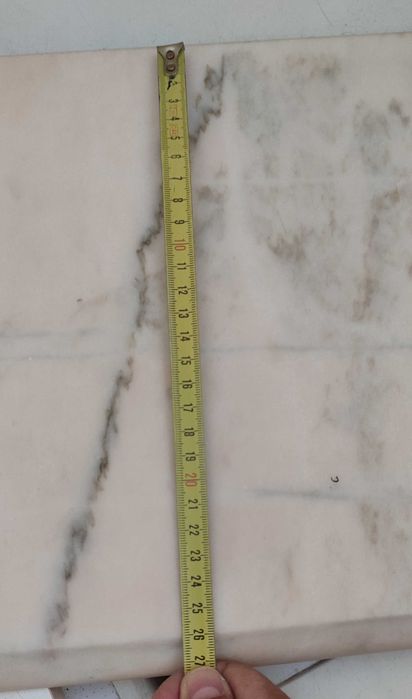 Pedra mármore polida e recortada