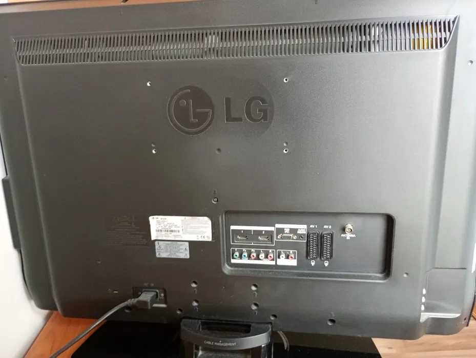 0Telewizor lg 32LC42 (SPRAWNY)