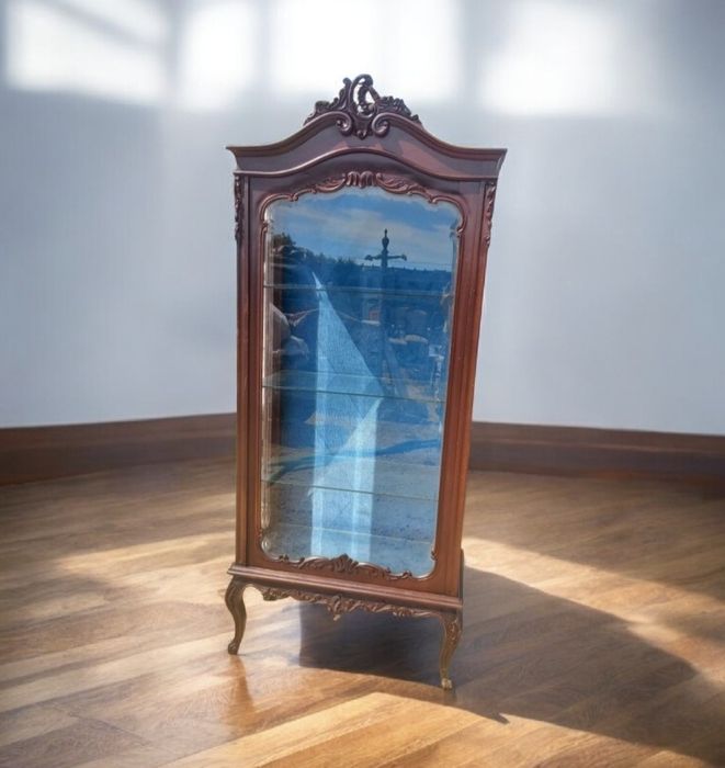 Móvel estante antigo,portas laterais.