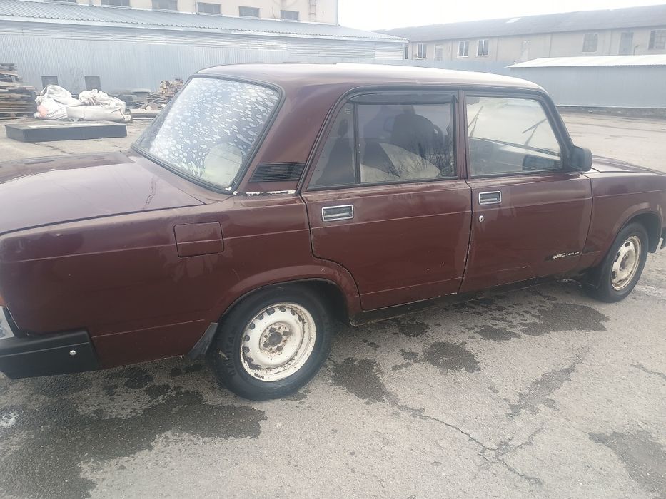 Продам авто ваз 2107