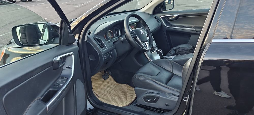 Продам Volvo xc60  т5
