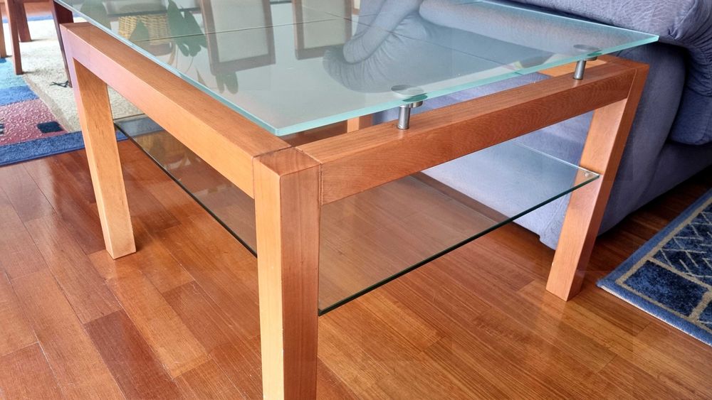 Mesa apoio vidro e cereheira