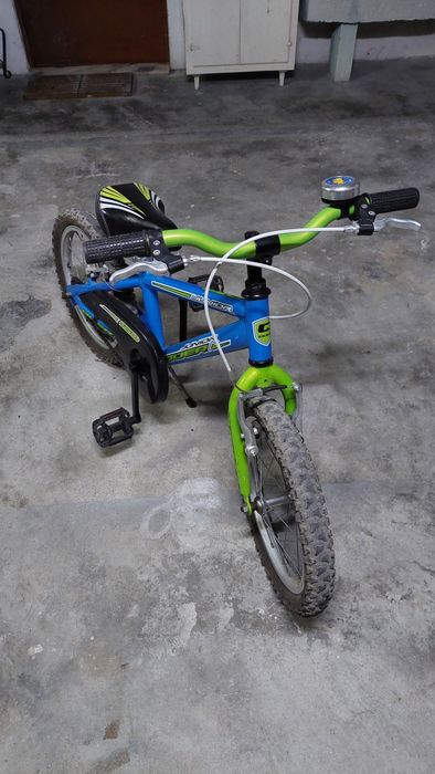 Bicicleta QÜER roda 16"