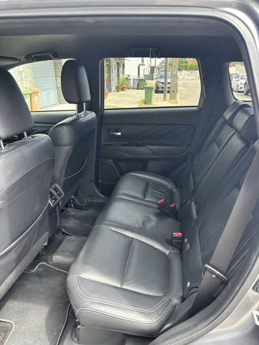 MITSUBISHI OutLander Plug-In 2018
