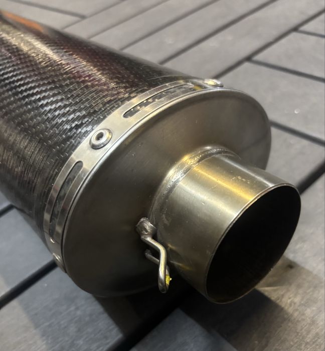 Escape em carbono Laeovinci como novo- NOVO VALOR