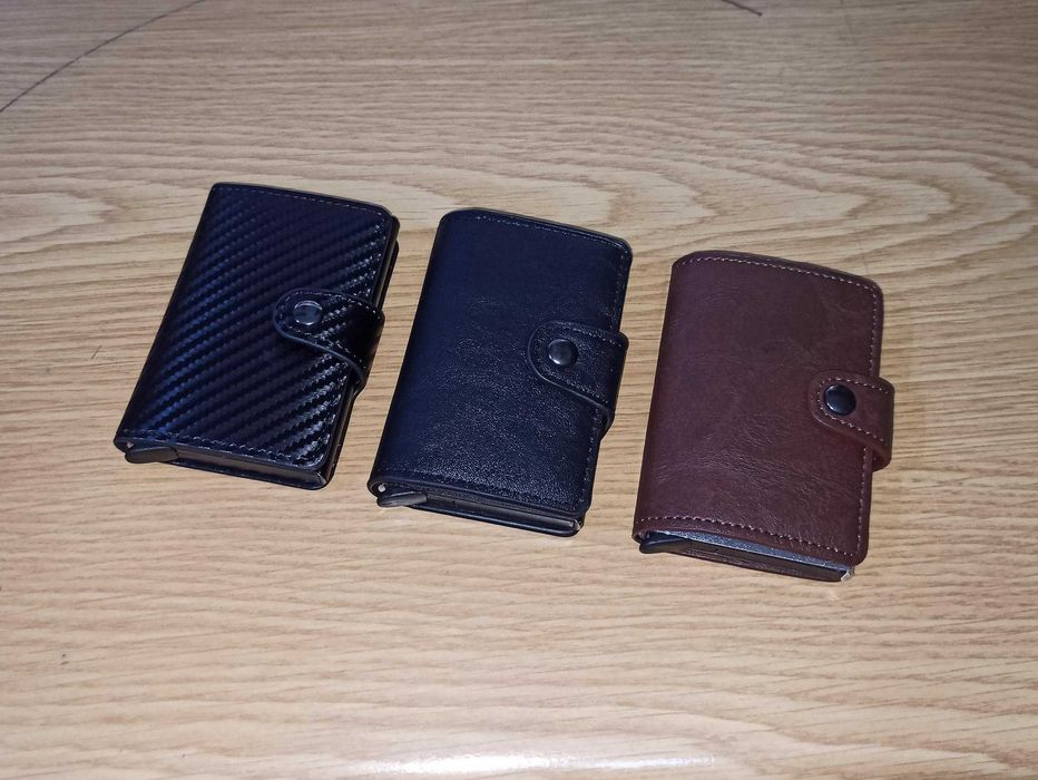 Carteiras caixa metálica p/ cartões | preto | preto carbono | castanho