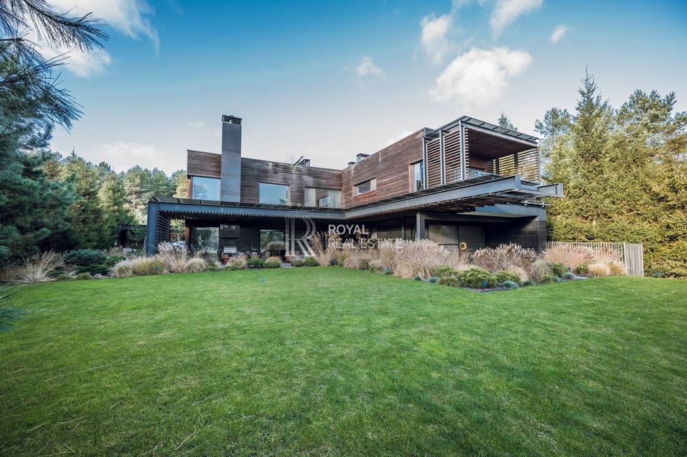 Продаж будинку Лебедівка 4к 275 м² КМ Riviera Village Басейн Генератор